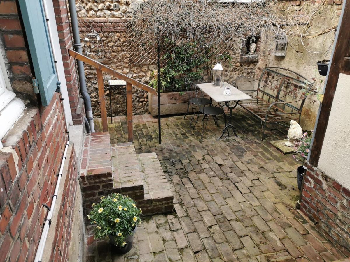 Appartement De Charme Honfleur Exterior photo